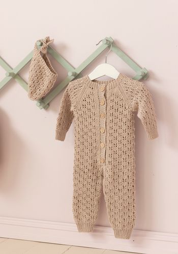 Falene-dress og kyse